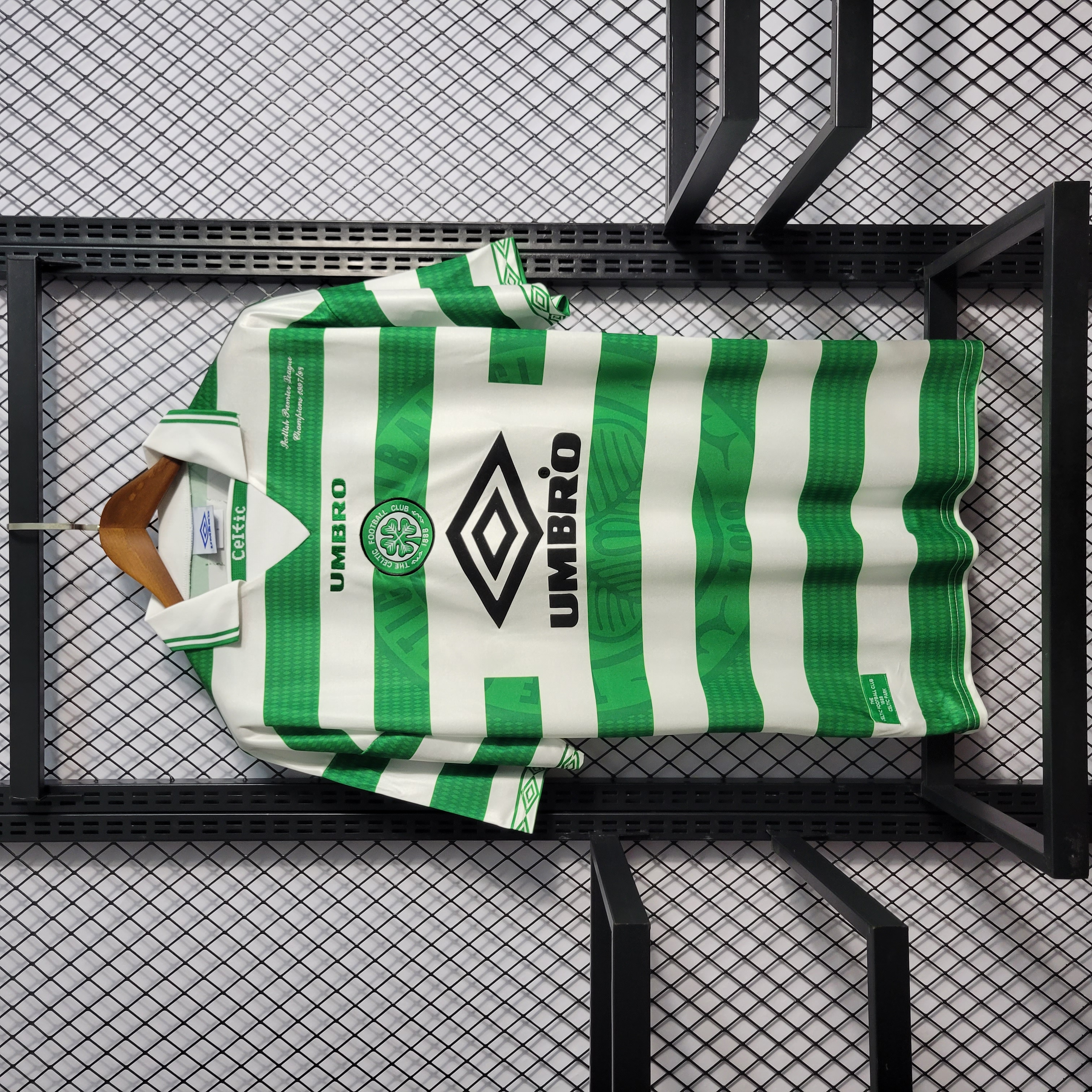 Retro Celtic 1998-99 Home Stadium Jersey